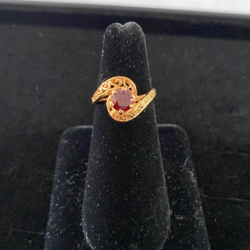 New vintage ring. R3